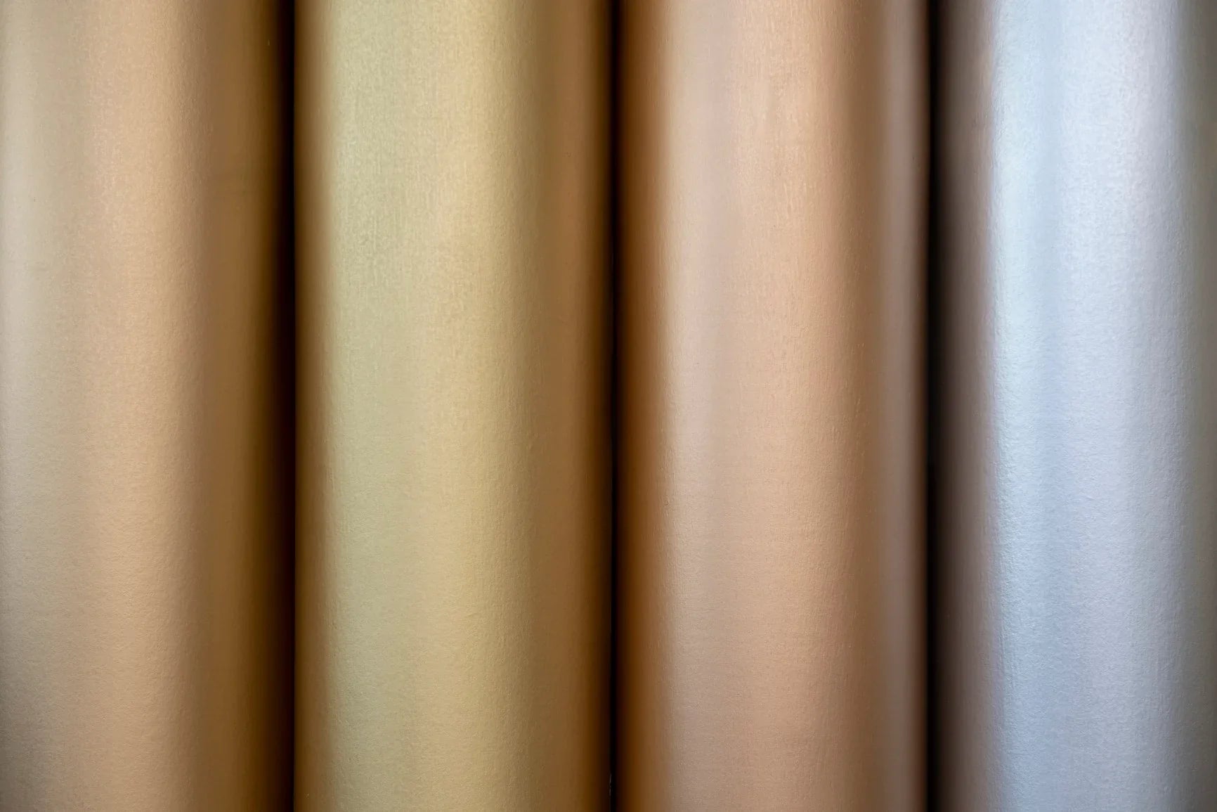 Metallic paint colours