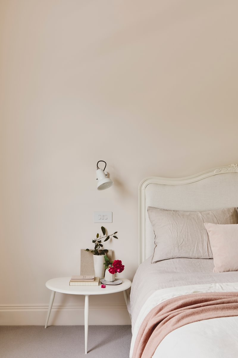 © Beth Davis_hes_Myland_10 Hadley Gardens_June 2024_08_Kensington Rose No.22 (Walls) - Medium.jpg__PID:993462f7-987f-4993-9137-71dd7018da49