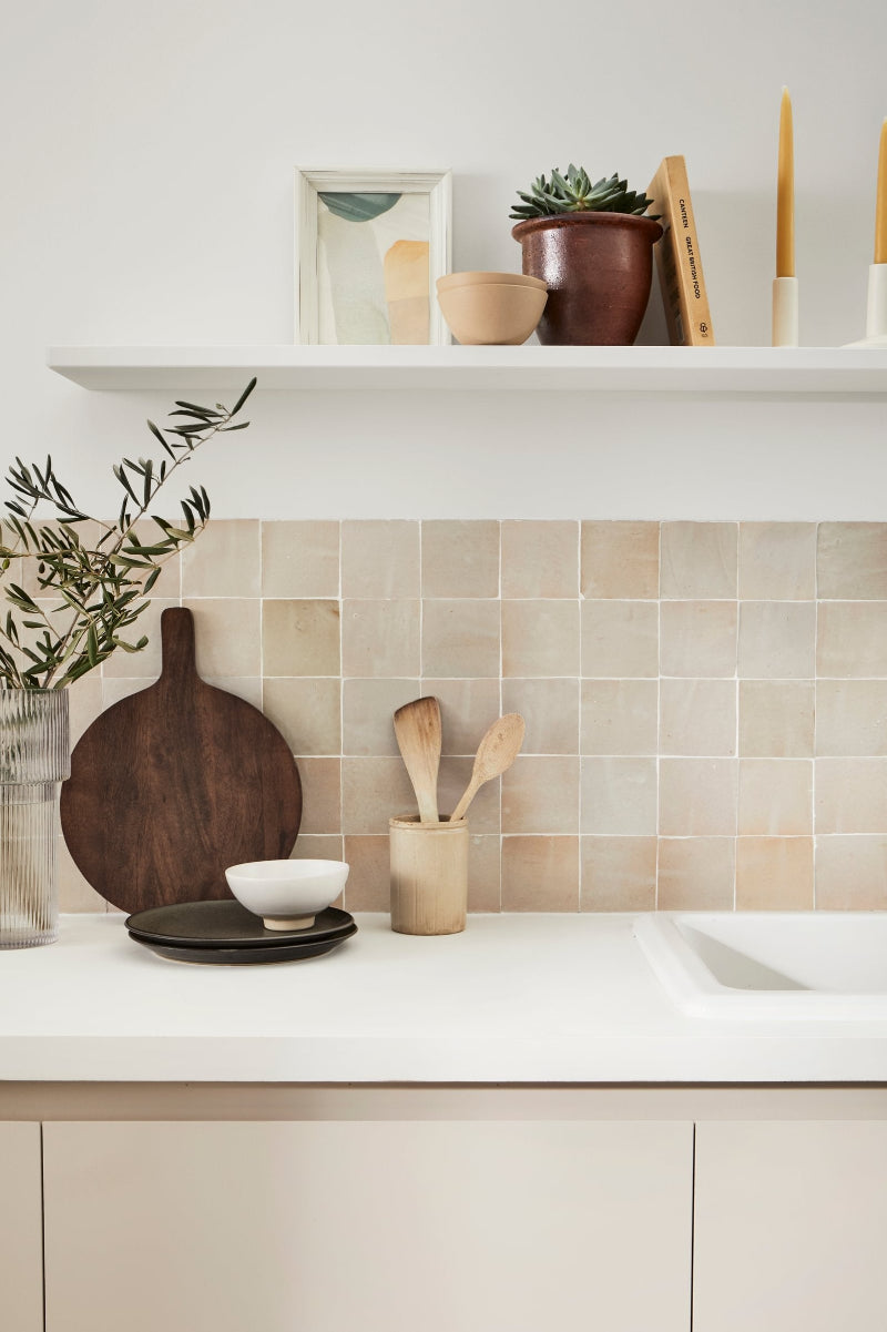 Hoxton Grey® No.72 (cupboard) & Whitehall® No.9 (walls)_Mylands_credit @ Otto Tiles_close up - Large.jpg__PID:15bd4e73-d365-4779-bf51-6016684c0fb1