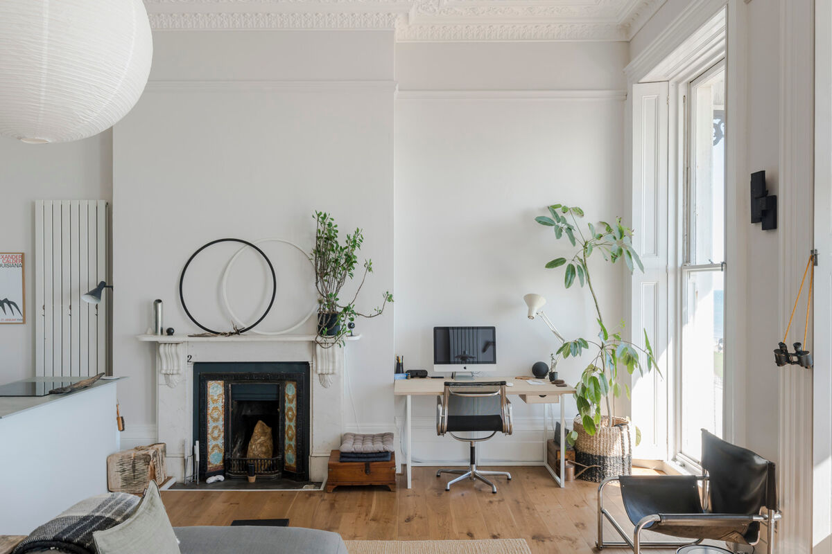 Save Time This Christmas with Spraying