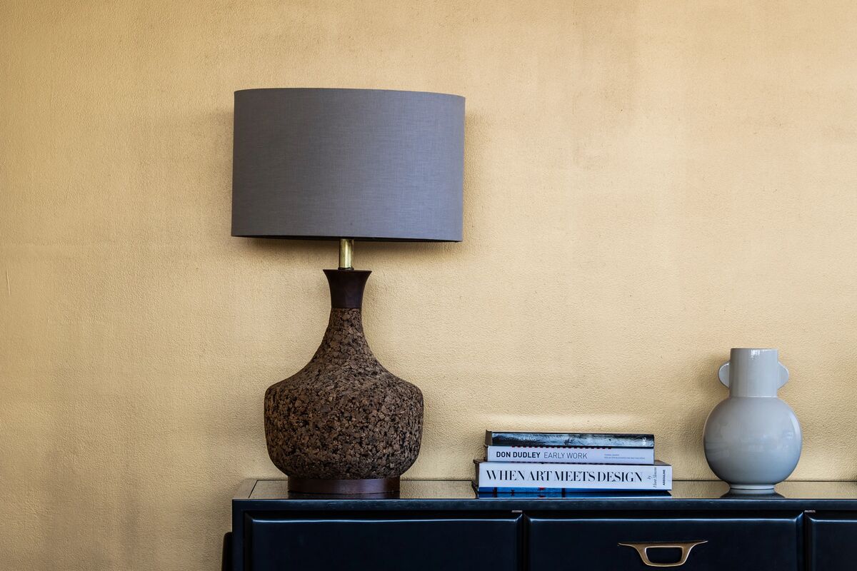 Which colours go with gold