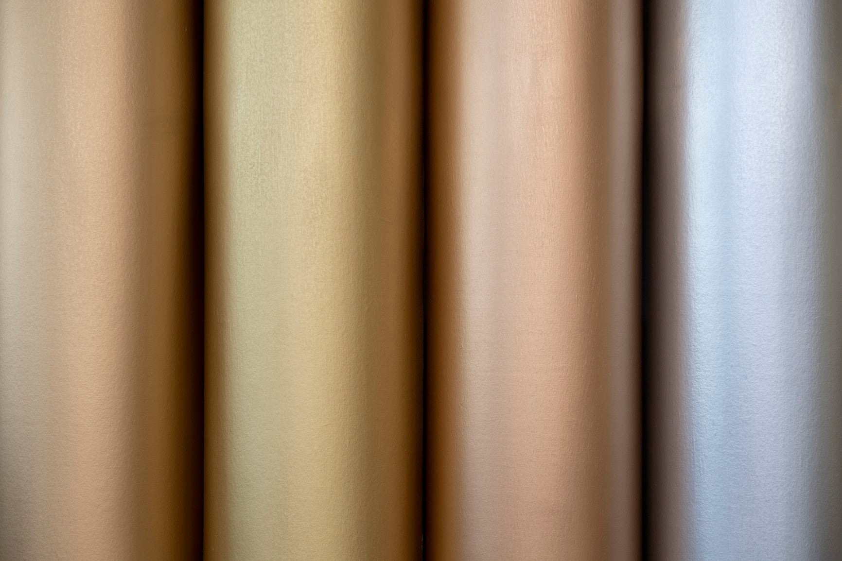 Metallic paint colours