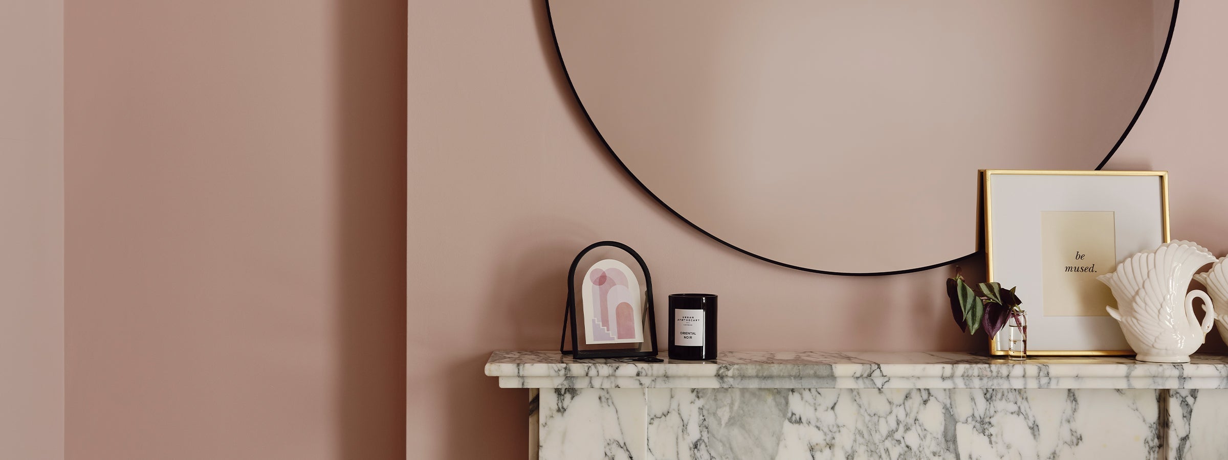 Red and pink paint colours