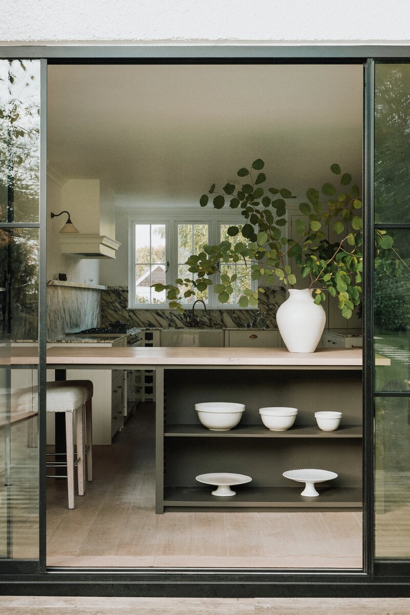 Artillery Ground No.164 (Kitchen Island) - Lauren Olivia Design (@laurenoliviadesign) - Newsletter and web.jpg__PID:ecfa6368-d10e-4721-83e6-9e4dea821ed8