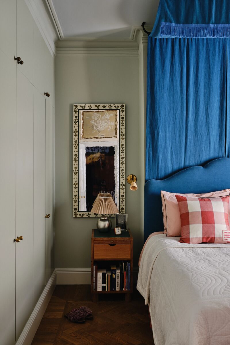 Mylands_Beata Heuman_BH Home_08. Principal Bedroom 1_No.6 Lamb’s Ear (Walls and Doors) No.1 Beata White (Skirting) No.5 Uncle Maths (Ceiling) - Newsletter and web (1).jpg__PID:efe7e43e-2586-4a43-9555-af06d4da0ff4