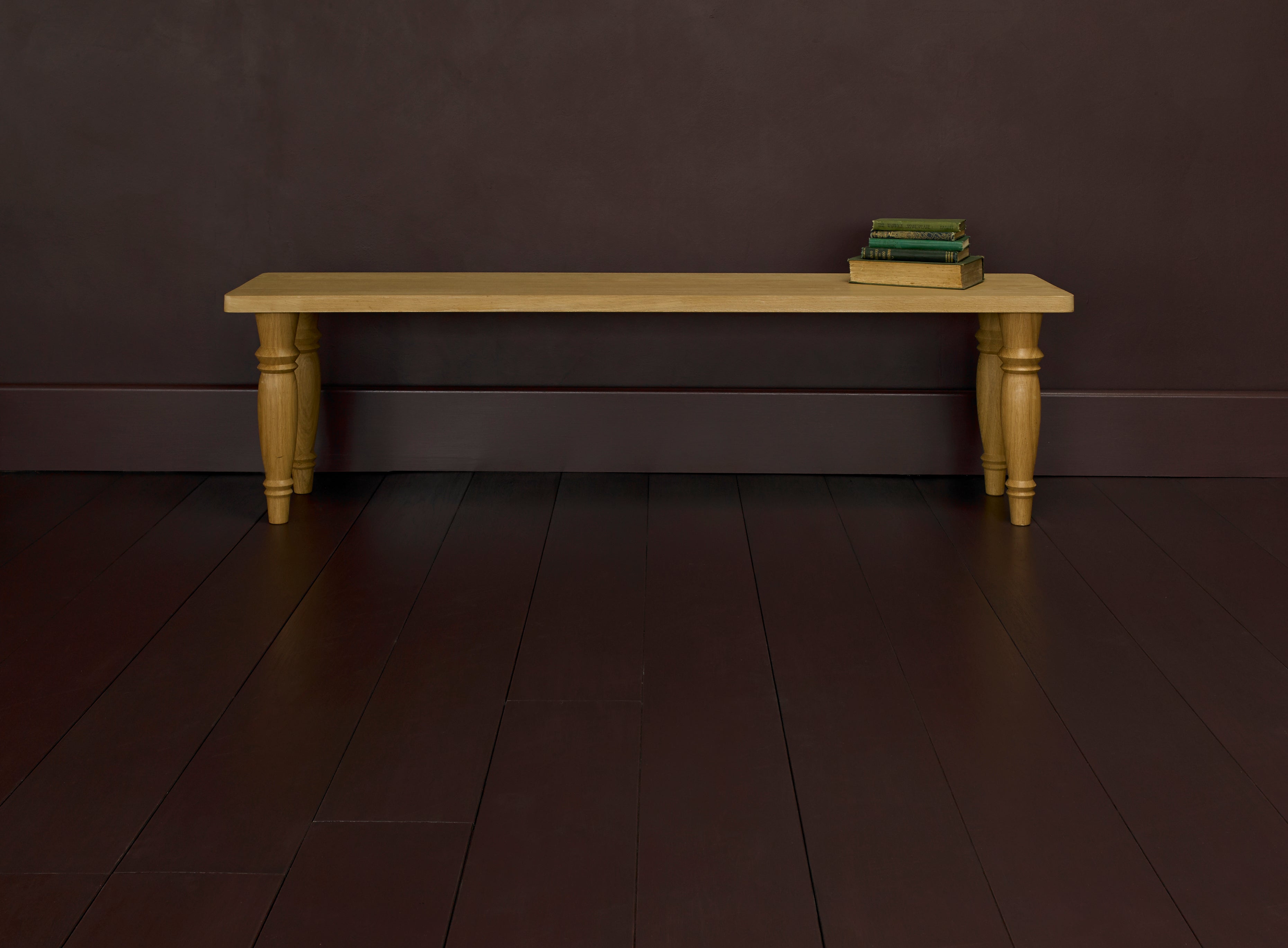 Plum Tree® No.283 (wall, skirt & floor)_Bench_Mylands_L1.jpg__PID:6b3ac914-4d4d-430f-a8f2-18849d08354d